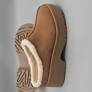 UGG Women's Heights Cozy Clog Tan Women 8